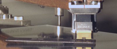 setting tracking force with the stylus force gauge